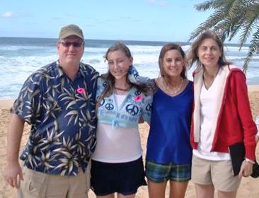 Family Hawaii beach pic